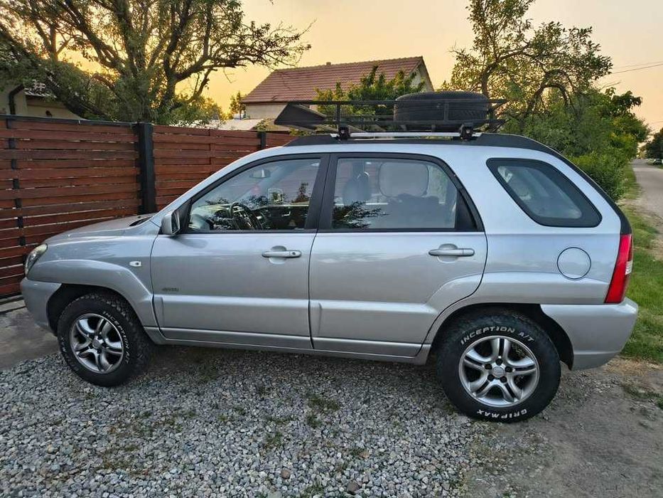 Vand Kia Sportage, benzina+gpl, 4x4, an 2007
