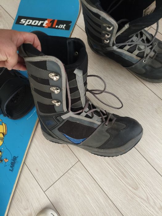 Vând Placa Snowboard și boots