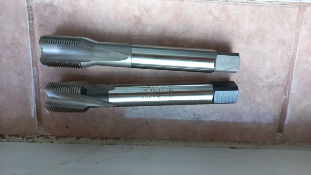 Tarod profesional nou m25x1,5