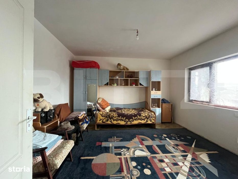 Casa cu etaj si mansarda, 5 camere, zona Santa, Mogosesti