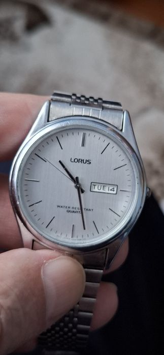 LORUS ceas de mînă bărbătesc pe baterie, curea metalică originală.