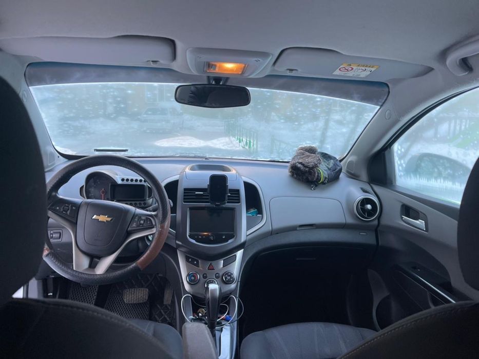 Авео , машина .шевралет