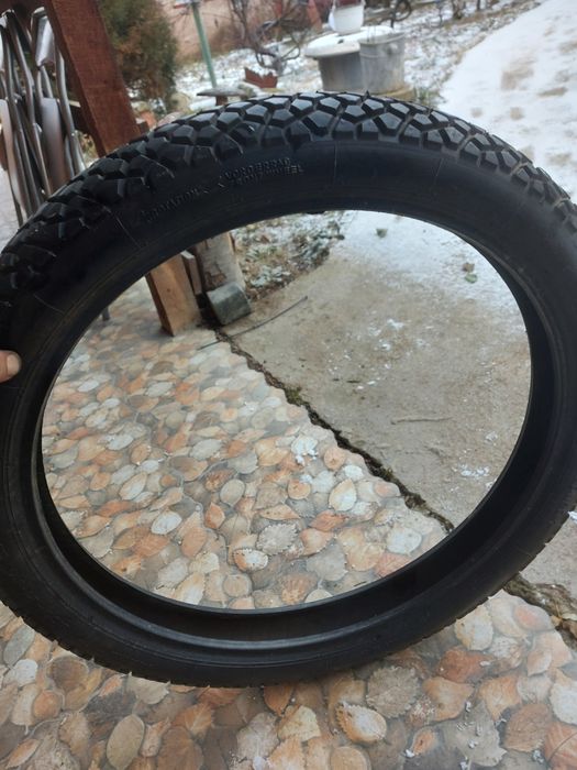 Anvelopă moto dimensiune 300 21 51 R