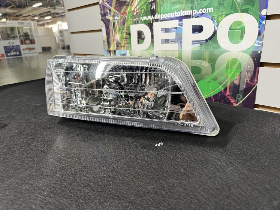 Фара передняя Максима A32