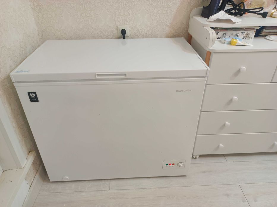 Продам морозильную камеру