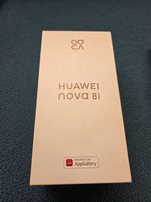 Продавам Huawei Nova 8i