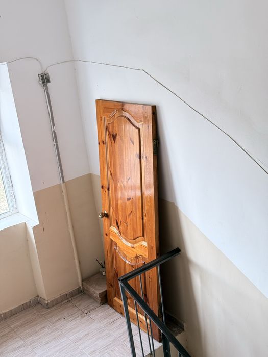 Продам деревянные межкомнатные двери