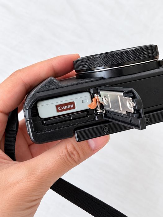 Продам Canon PowerShot G7 X Mark II