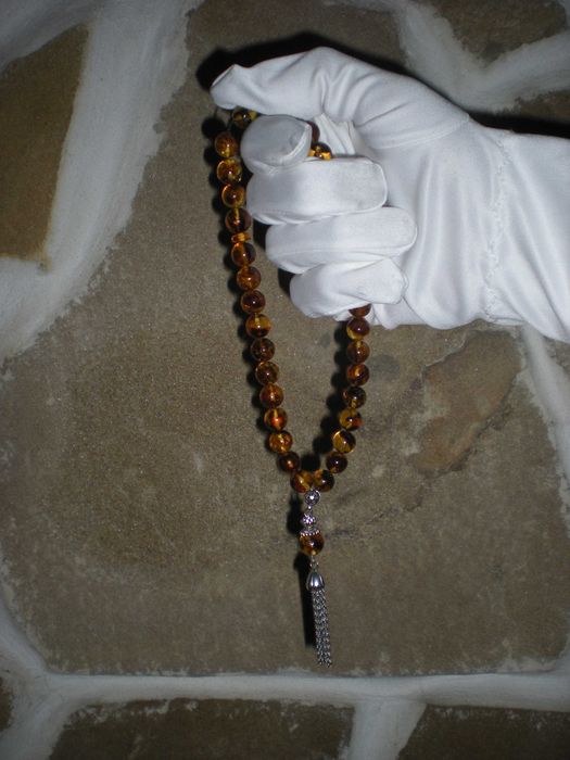 Кехлибарена броеница от балтийски кехлибар