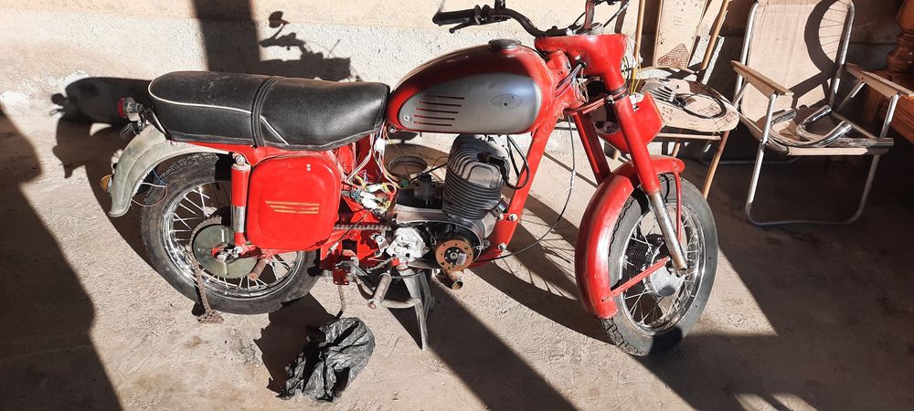 Мотоцикл ява старушка 559 360