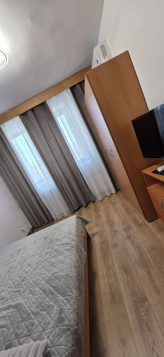 Inchiriez apartament 3 camere .Iasi.