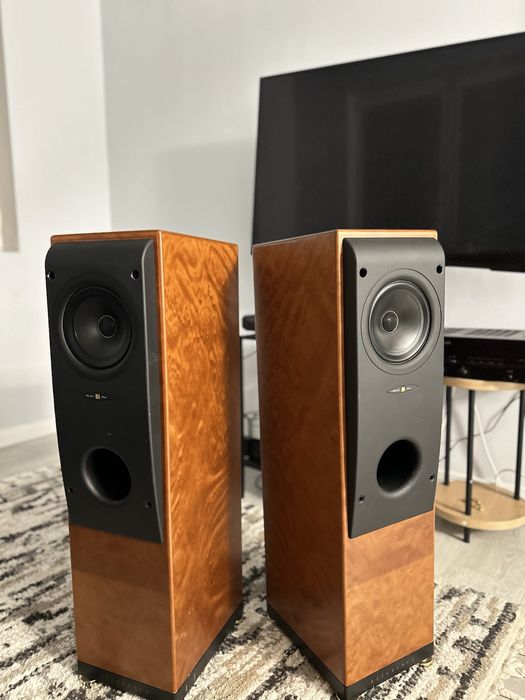KEF reference model ONE