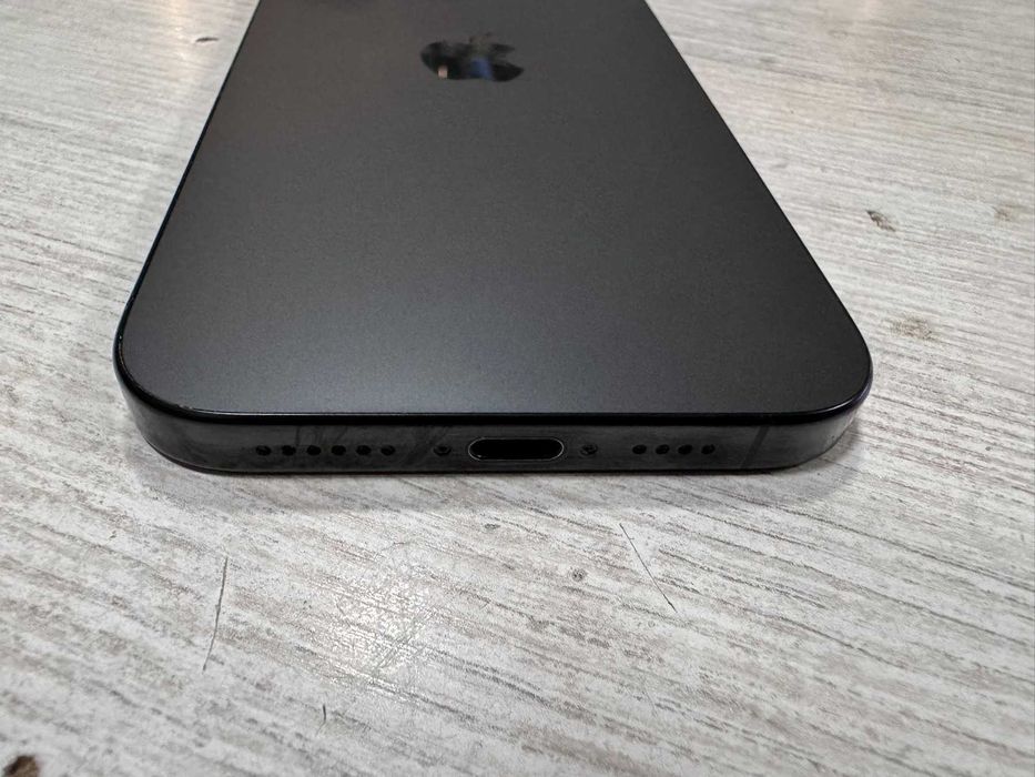 iPhone 16 Pro Max 256GB - 95% Отличен!