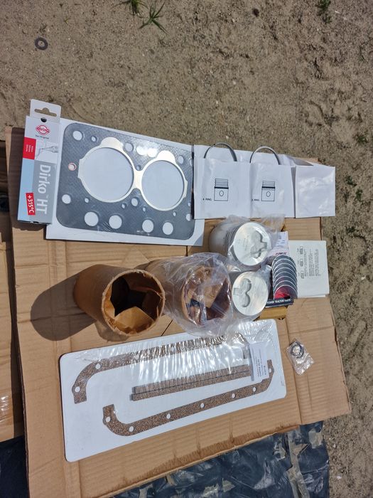 Set motor tractor fiat 211 215 camasi Segmenti cuzineți biela cuzineti