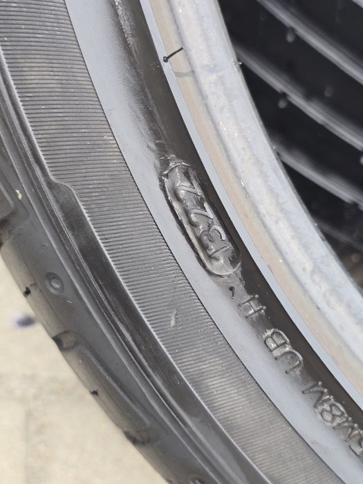 285 35 22 Hankook