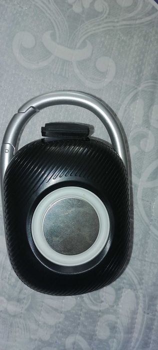 Продам блютуз колонку