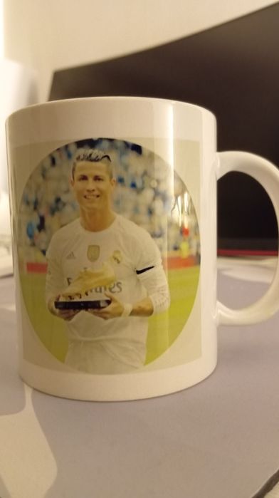Cana personalizata cu Cristiano Ronaldo și Leonardo DiCaprio