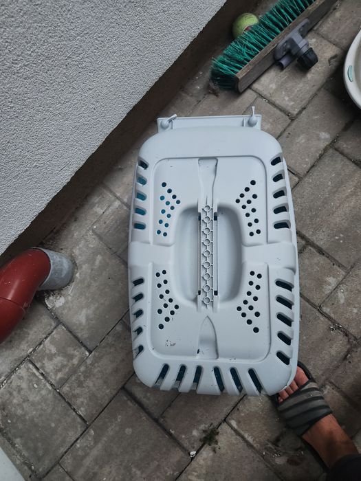 Vand cușcă de transport pentru pisici