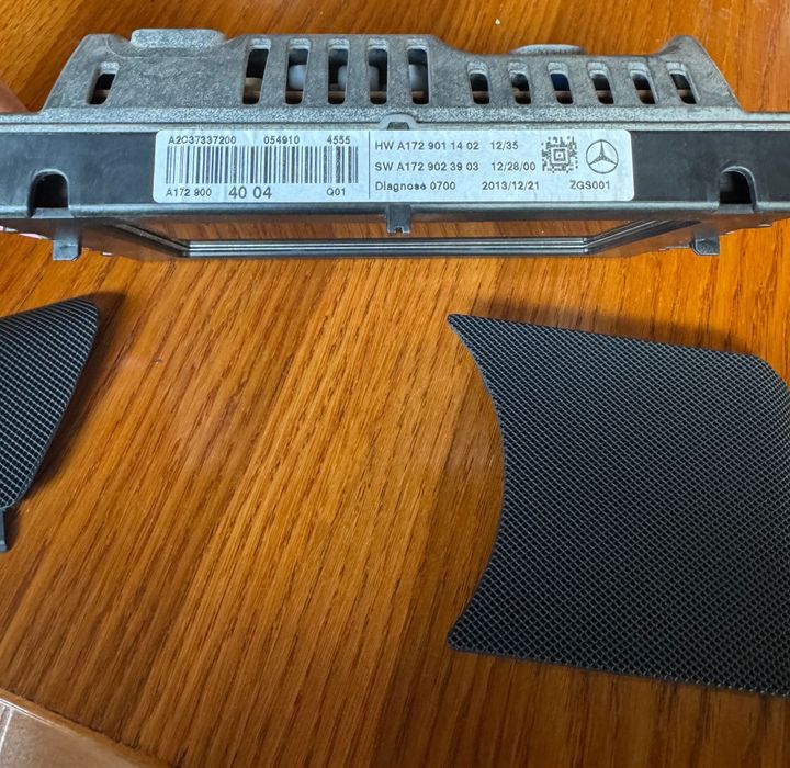 Вградения дисплей за Мерцедес C-class W204