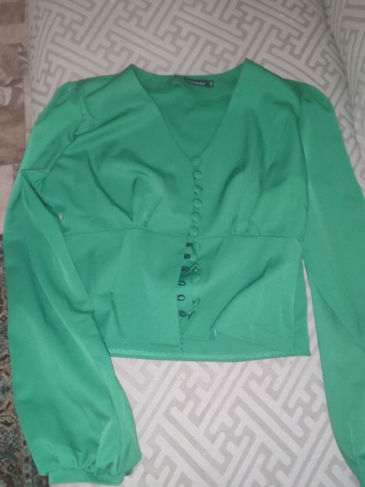 Блузка новая прдам