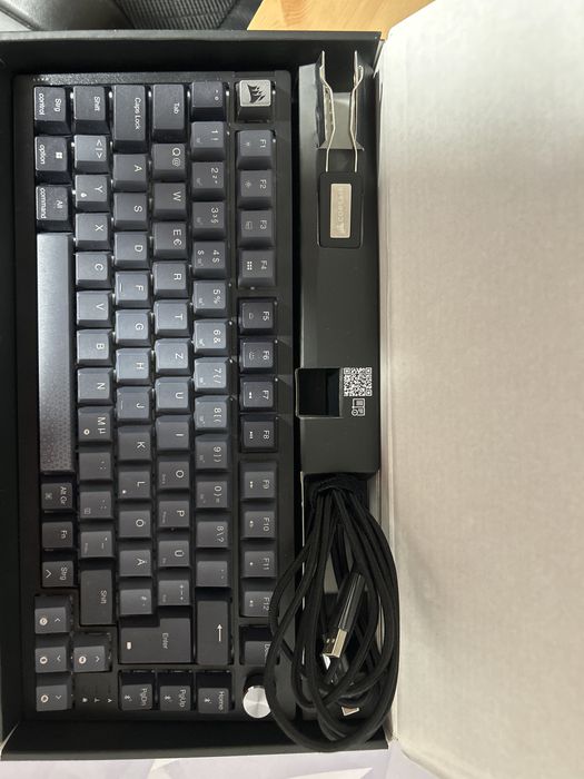 Tastatura corsair k65 plus