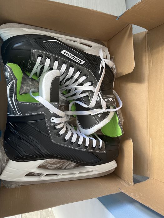 Продам коньки bauer xls