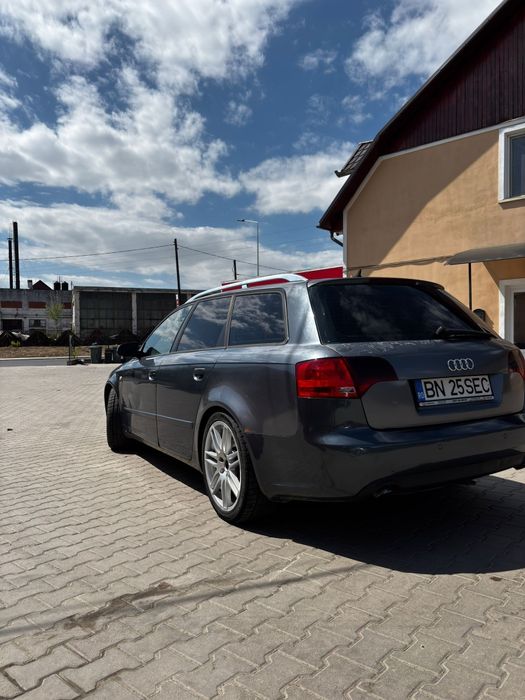 AUDI A4 0 — imagine 3