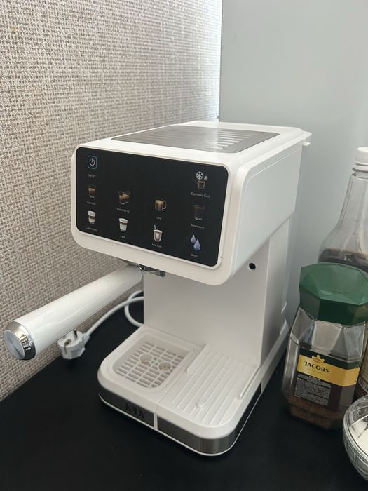 Продам Кофемашина