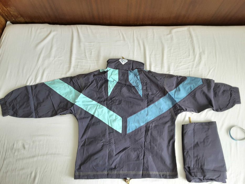 анцуг-грейка, нов, комплект, размер S