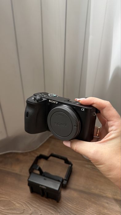 Фотоаппарат Sony A6600 + клетка