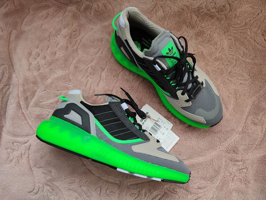 Adidași ZX Boost originals 42