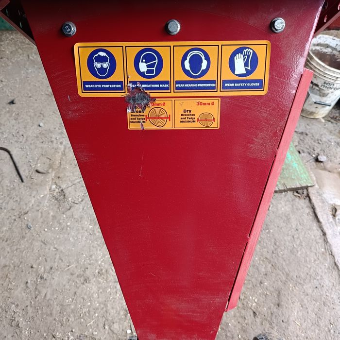 Tocător crengi  aproape nou