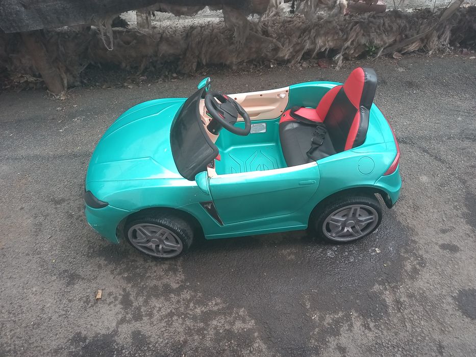 Машинка детская игровая