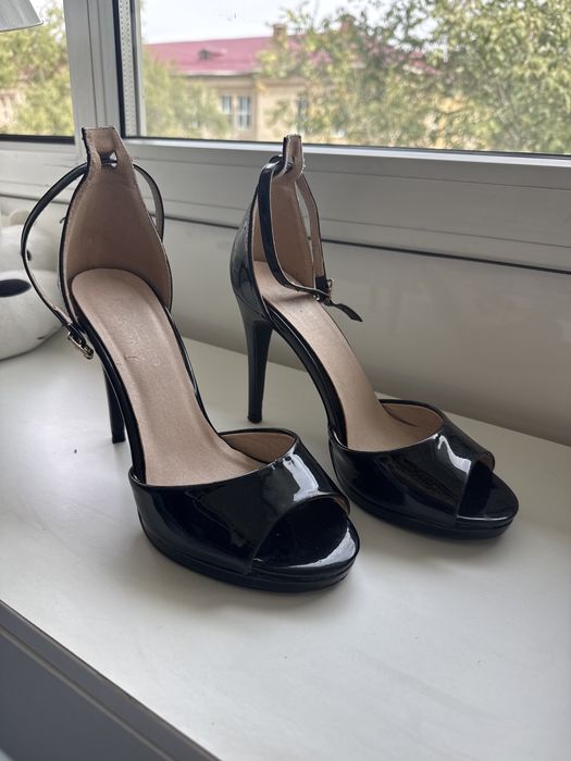 Босоножки 39 размер