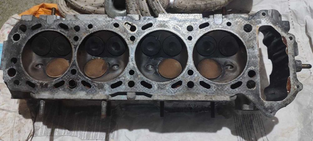 Продавам глава за Nissan Terrano