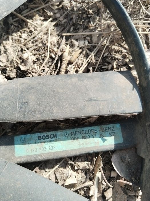 Продам вентилятор охлаждения двигателя Мерседес