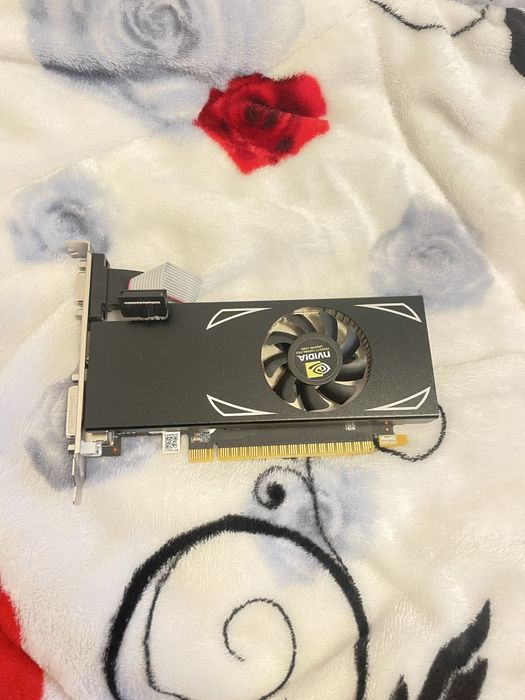 Vand placa video gtx 750 ti