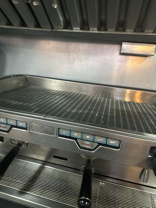 Кофемашина профессиональная Faema