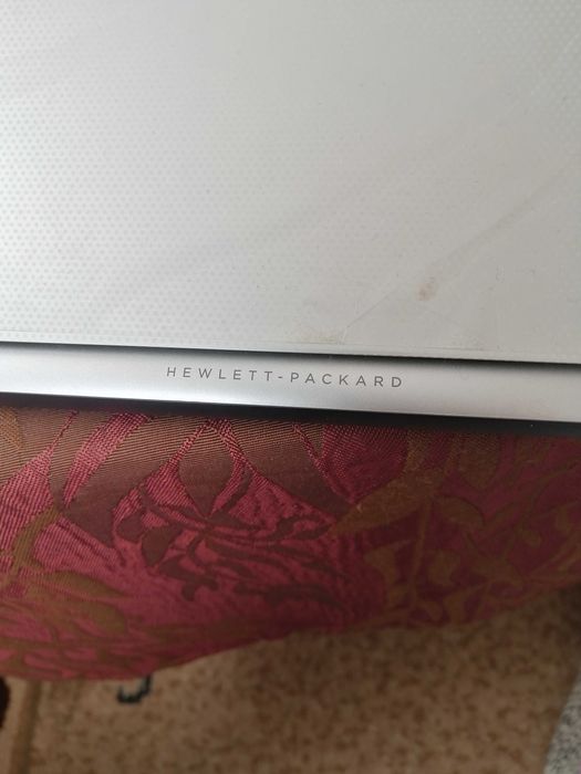 Лаптоп Hewlett-Packard
