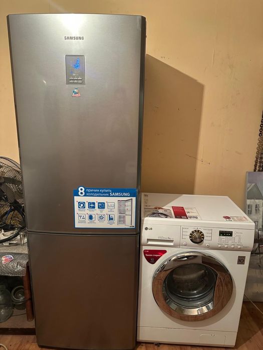 Холодильник Samsung