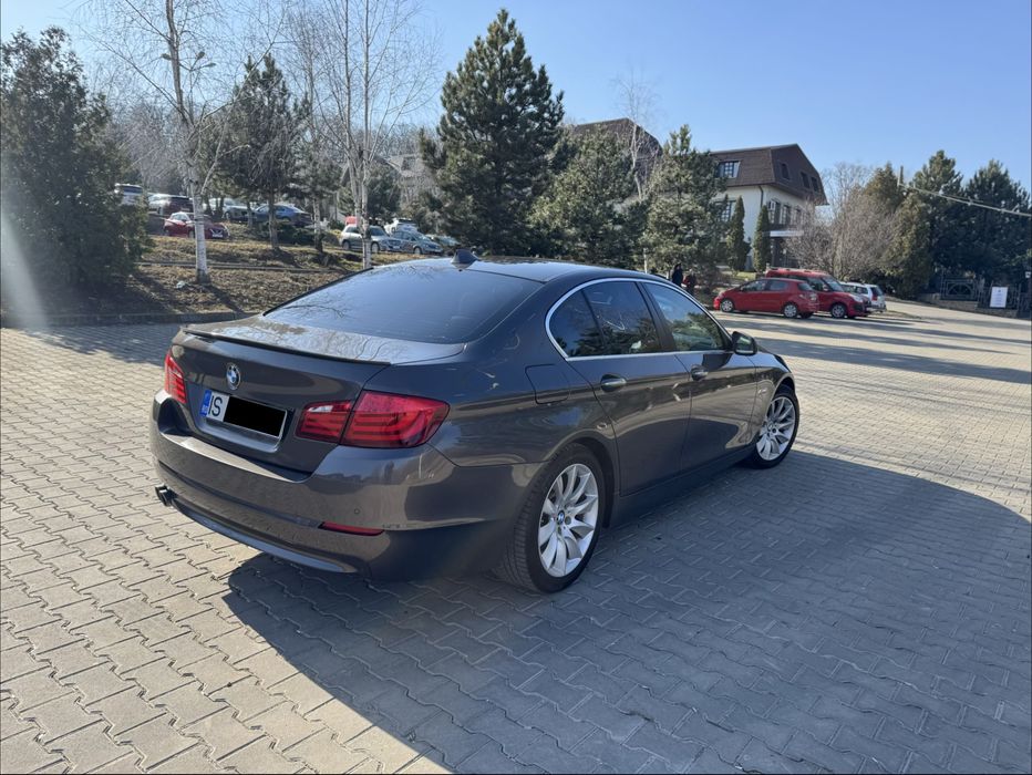 BMW Seria 5 F10 525d