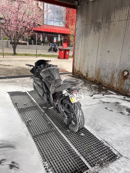 Yamaha yzf r125 2012