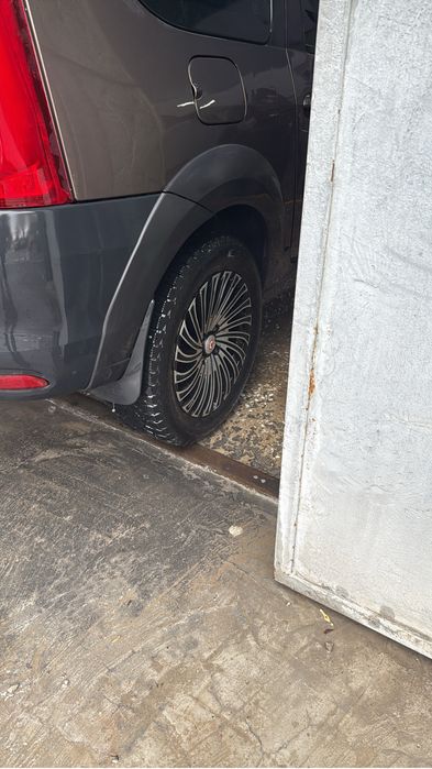 Продам диски с зимини шинами