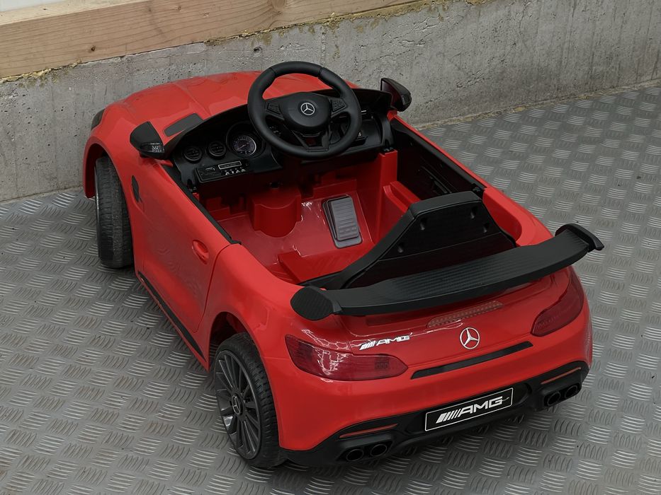 Акумулаторна кола MERCEDES GTR