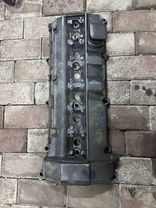 Клапанная крышка BMW M50