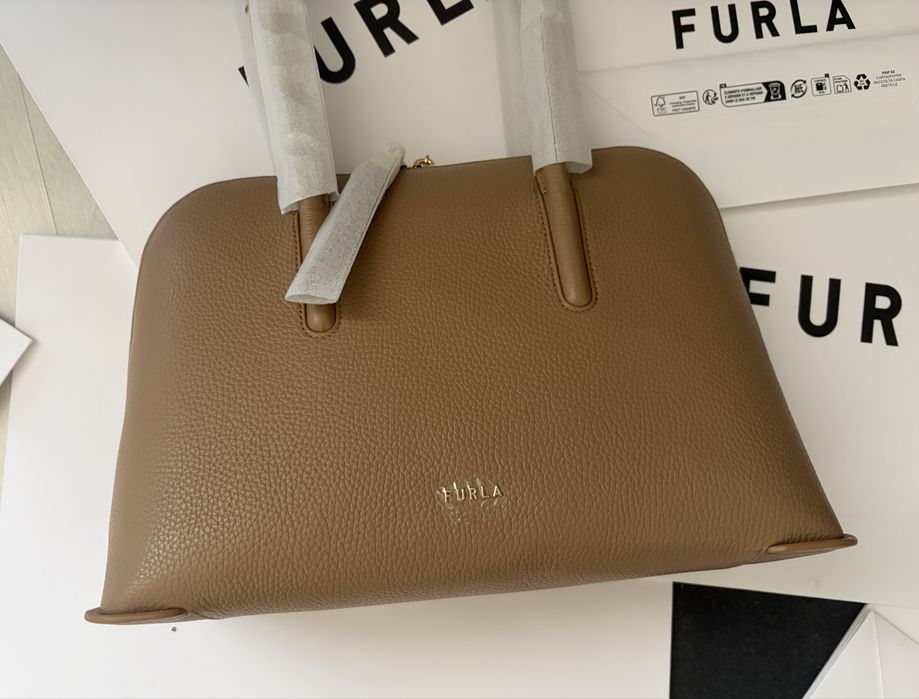 FURLA -нови оригинални