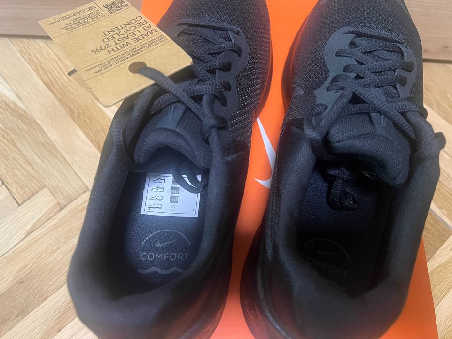nike REVOLUTION 7 мъжки маратонки номер 44,5