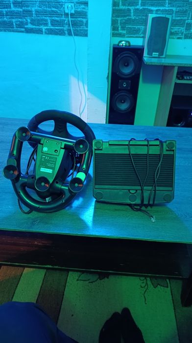 Волан и педали за компютър