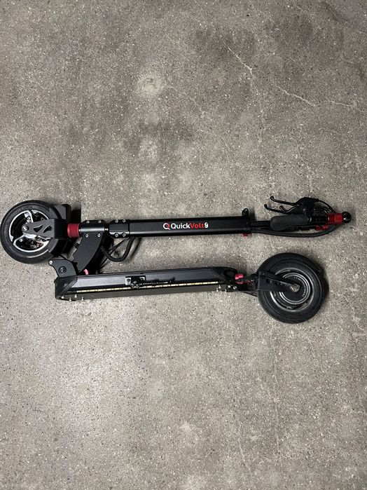 Trotinetă electrică QuickVolt 9 (Motor 600W, 48V, 650km parcursi)