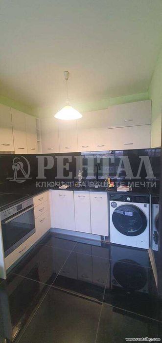 Двустаен апартамент в кв.Беломорски